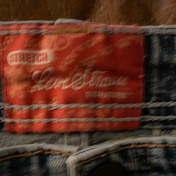 Vintage Levi Strauss Classic Blue Women's Jeans - Picture 4 of 5